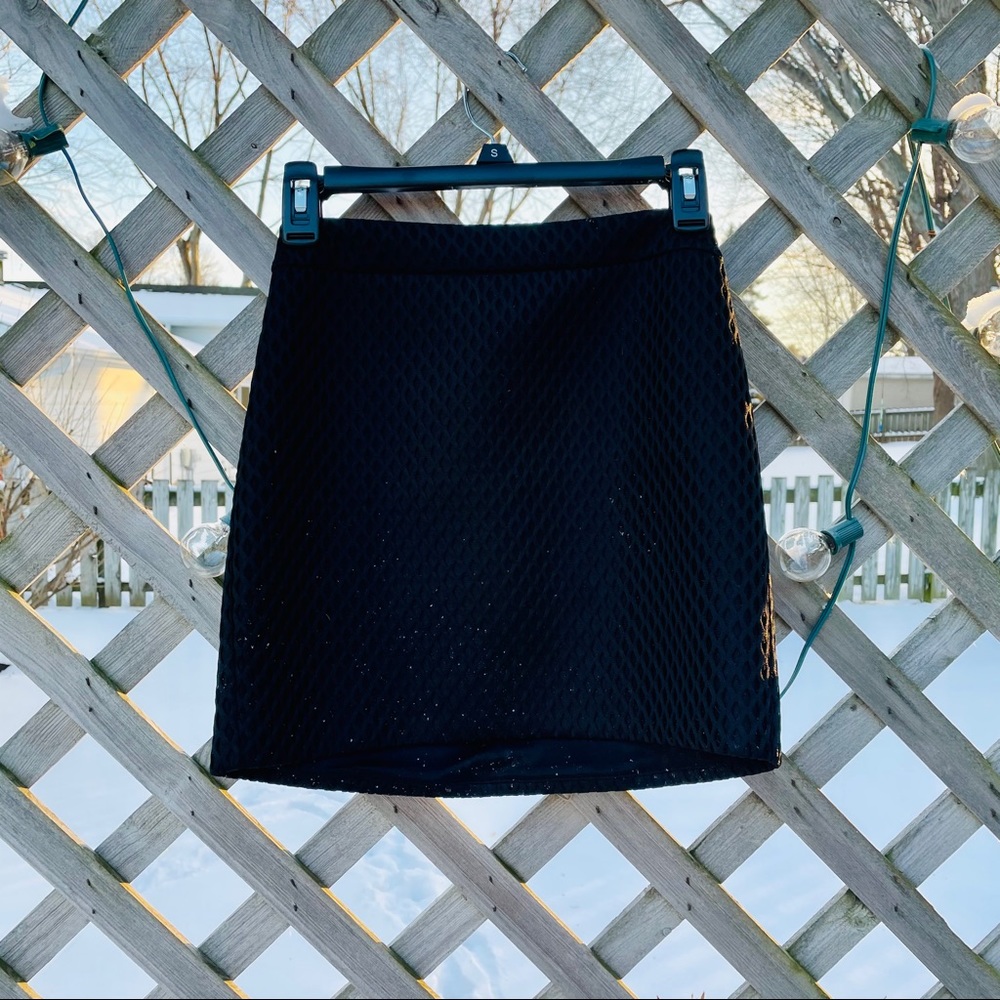 Black Express Skirt!